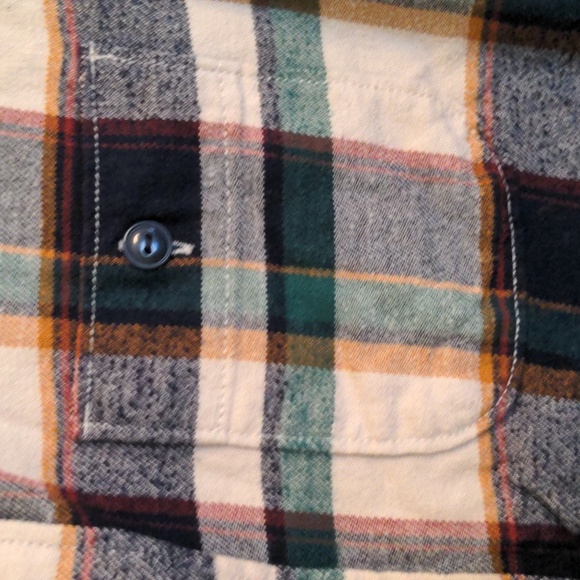 Bundle of NWT and EUC, Boys 'Buffalo Check" Flannel, 2 Items 14 - 16 - Picture 8 of 8